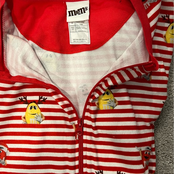 M&M one piece unisex Pajama. New w/o tags. Size small/medium - Picture 6 of 6